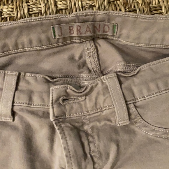 J Brand dove colored skinny jeans - Picture 2 of 3